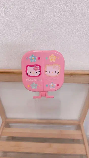 카오하나 키티 스탠드 거울