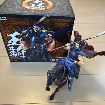 BANDAI S.H.Figuarts 왕기 피규어