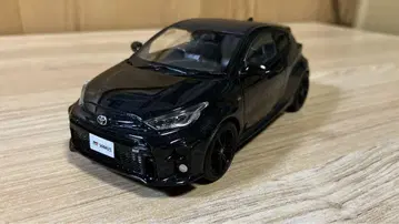도요타 GRYaris (전반기) 컬러 샘플 블랙