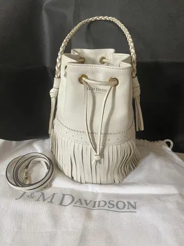J&M DAVIDSON 카니발 M 화이트