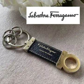 Salvatore Ferragamo 페라가모 간치니 가죽 키링