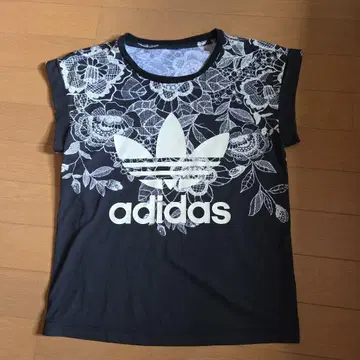adidas 꽃무늬 T셔츠