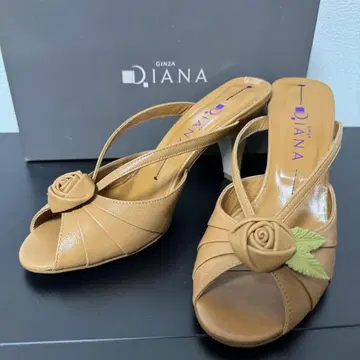 [ DIANA ] 새상품급 다이애나 뮬 샌들 24cm 블랙 박스 포함