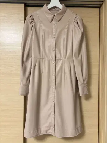 셀포드 인조 가죽 원피스