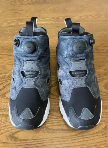 Reebok Instapump Fury 블랙/그레이
