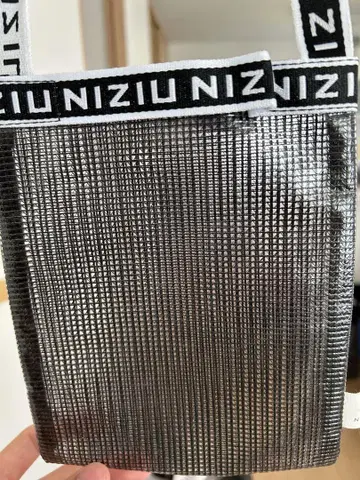 NiziU 사코슈