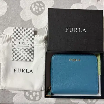FURLA 이단 접이식 가죽 지갑 새상품급