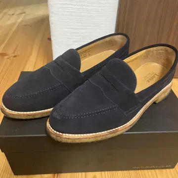 Loake 네이비 스웨이드 로퍼