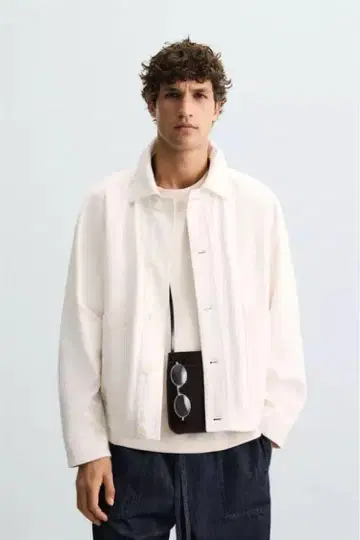 택 포함 미사용 새상품 ZARA 화이트 버튼 자켓
