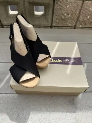클락스 Caslynn Shae 샌들 웨지솔