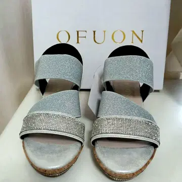 OFUON 택 포함 미사용 새상품, 라이트 스톤, 실버 비쥬 샌들