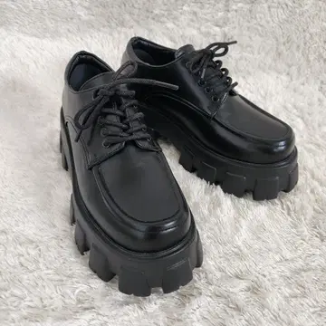 컨디션 최상 아즐 바이 마우지 청키 밑창 신발 S 블랙