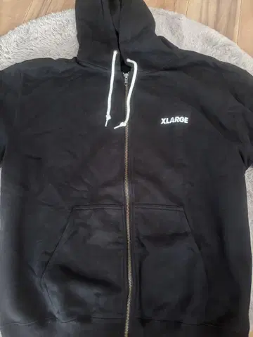 XLARGE 블랙 후드티 집업
