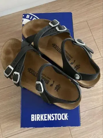BIRKENSTOCK 쿰바 블랙 36