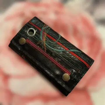 gimmick nylon wallet