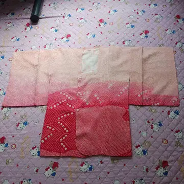 핑크 계열 기하학 패턴 겉옷