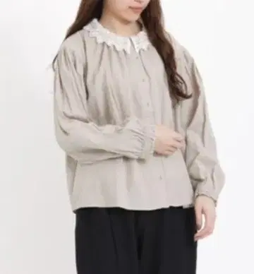 사만사 모스모스 옷깃 레이스 블라우스