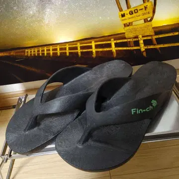 완판템 Fin-ch 블랙 쪼리