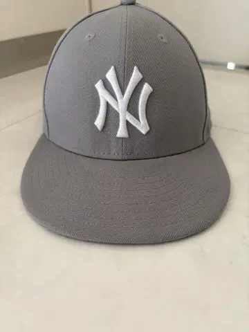 뉴욕 양키스 59FIFTY 그레이 캡