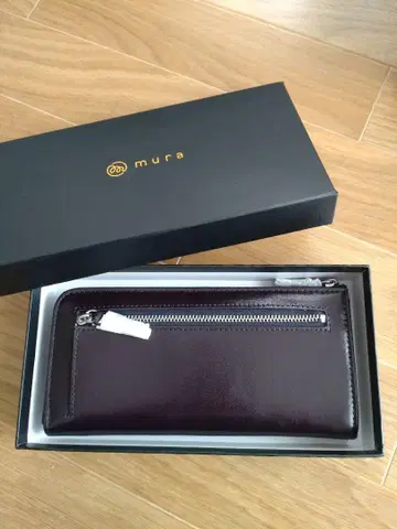 MURA 다크 퍼플 소가죽 장지갑 미사용