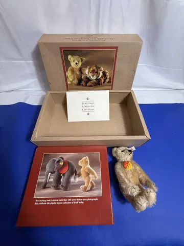 Steiff 테디베어 사자와 호랑이 디자인