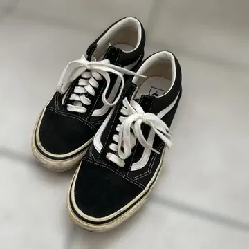 VANS 스타일 36 블랙 스니커즈