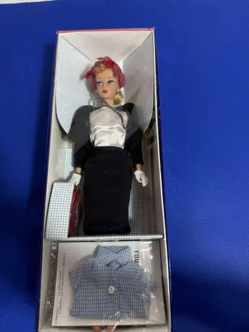 Commuter Set Barbie 인형 본체