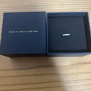 DANIEL WELLINGTON 실버 반지 18호