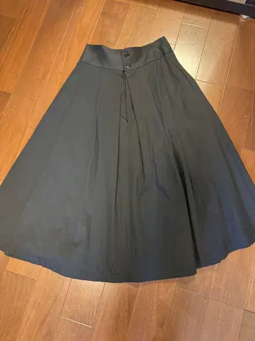J'et 블랙 플레어 롱 스커트