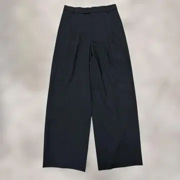 UNIQLO C 턱 와이드 스트레이트 팬츠 블랙
