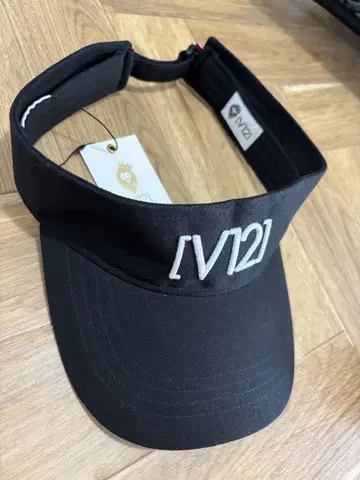 [V12] 블랙 바이저