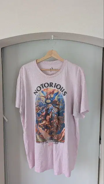 NOTORIOUS 프린트 오버 사이즈 T셔츠