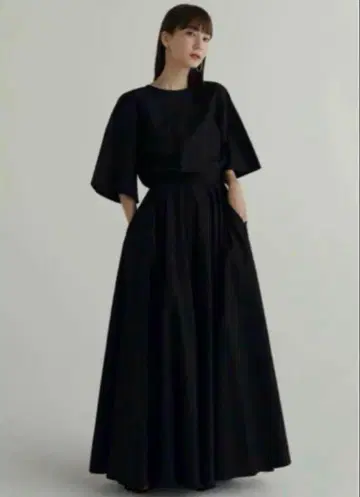 louren / volume flare dress