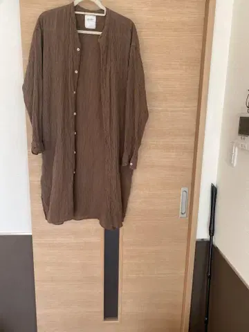 저널 스탠다드 ARMEN 롱 셔츠