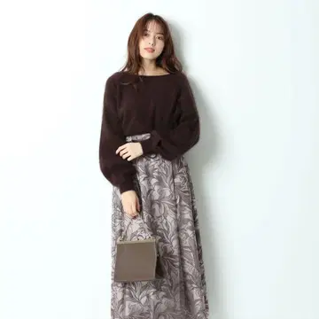 [ 새상품급 ] 마이 스트라다*자수 턱 스커트