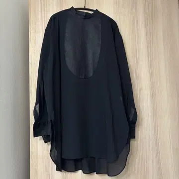HYKE 블랙 긴팔 블라우스
