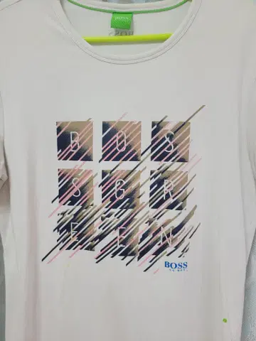 BOSS 그래픽 프린트 T셔츠