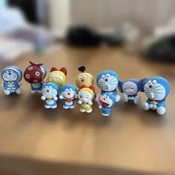 도라에몽 피규어 세트
