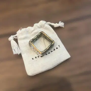 kore nanda? 무 잎 종이로 만든 반지