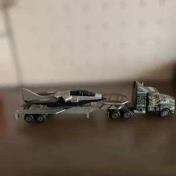 트레일러 포함 전투기 모델 1/72 스케일