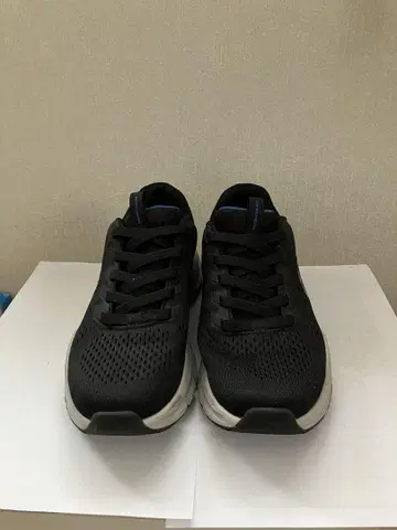 SKECHERS Air-Cooled MEMORY FOAM