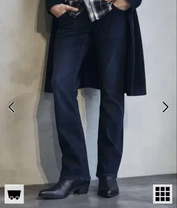 40주년 하이퍼 스트레치 플레어 데님 46 블랙