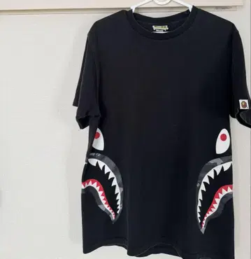 APE 티셔츠