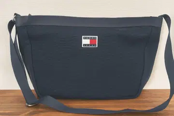 TOMMY JEANS 네이비 숄더백 대용량
