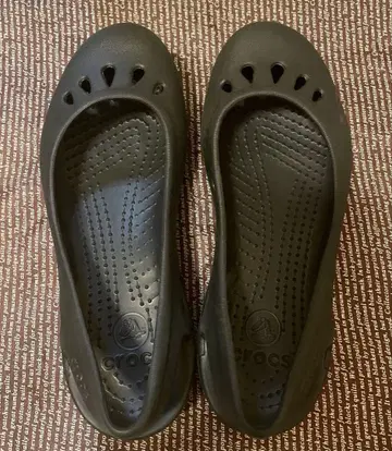 CROCS 마린디 플랫 블랙 W7 23cm 레어 & 새상품급