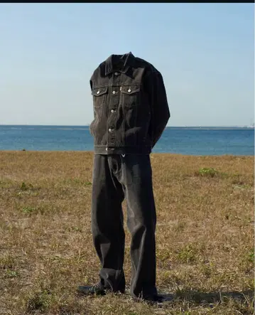 BELVET washed Black denim