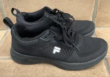 FILA 블랙 스니커즈