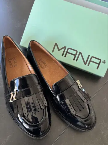 MANA 로퍼