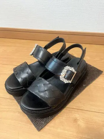매킨토시 샌들