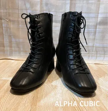 ALPHA CUBIC 여성용 부츠